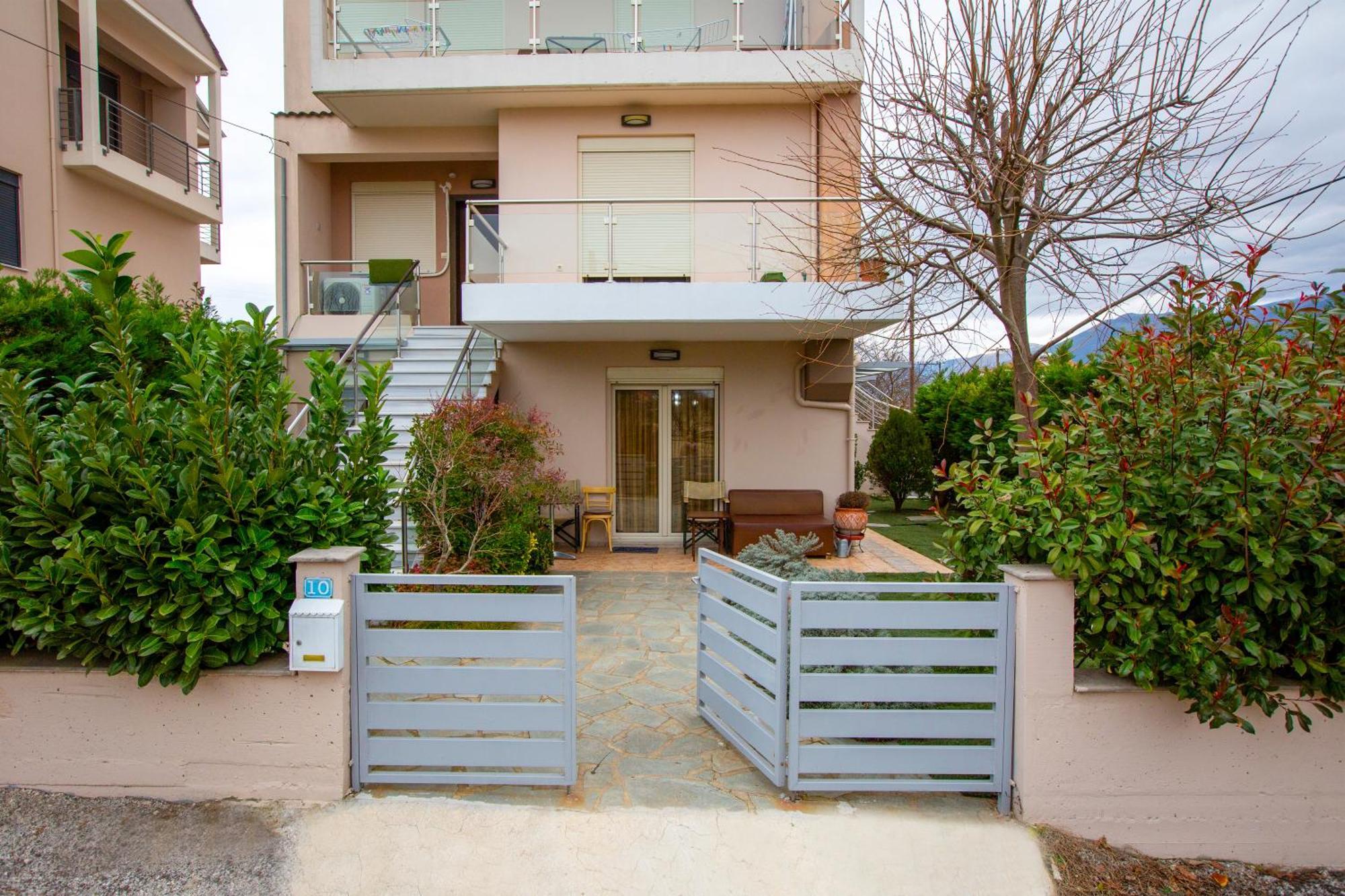Chris Cozy Apartment Ioannina Exterior photo